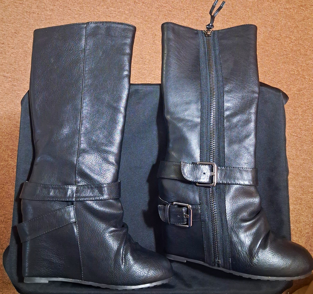 ALDO Black Leather Wedge Boots – Size 8 – New Without Box NWOB